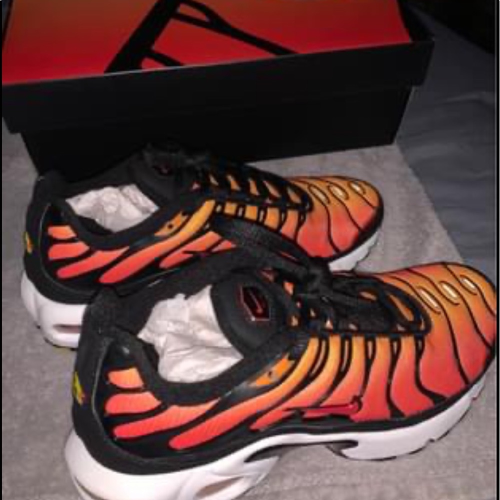 Nike shoes